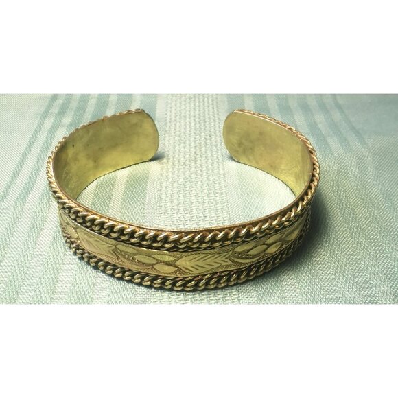 Etched Brass Cuff Bracelet Wide Boho Statement Cuff with Chain Border Vintage - Picture 2 of 10